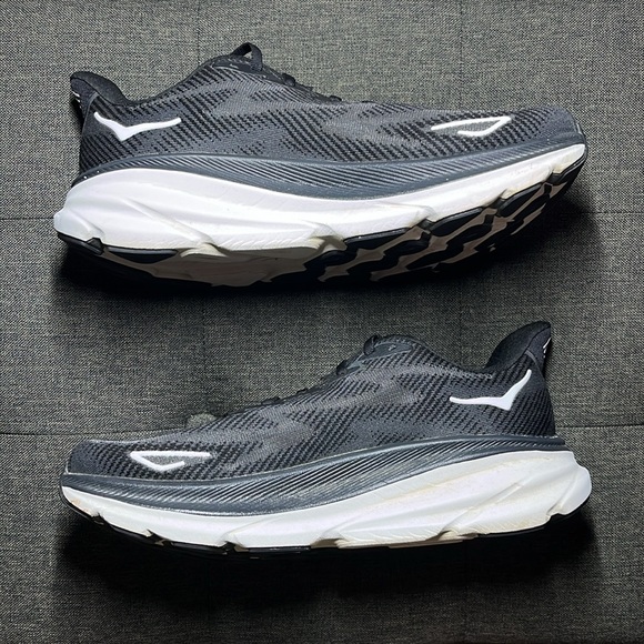 Hoka Clifton 9 US Womens size 8 B Width - Picture 2 of 5